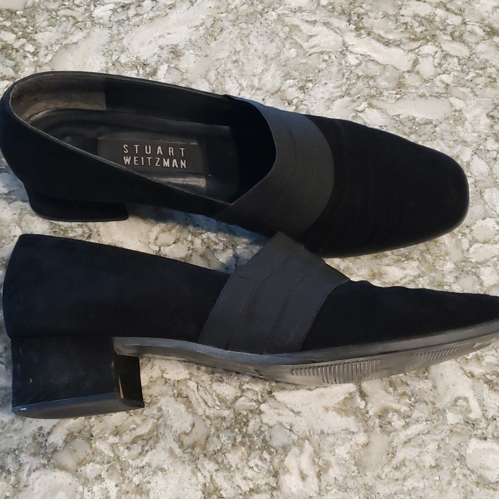 Stuart Weitzman Gorham Black suede small heel pump - Picture 3 of 12